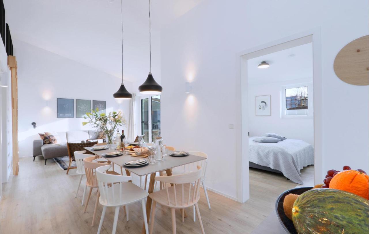 Stunning Home In Lembruch-Duemmer See With Wifi 외부 사진