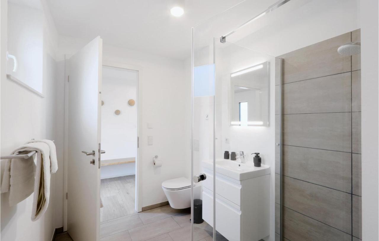 Stunning Home In Lembruch-Duemmer See With Wifi 외부 사진