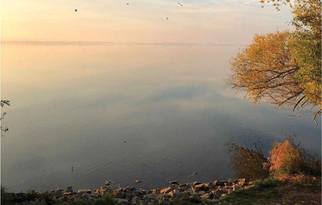 Stunning Home In Lembruch-Duemmer See With Wifi 외부 사진